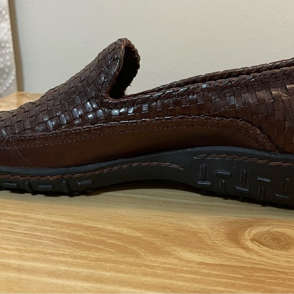 Cole Haan Brown Flats Loafers with Rounded Toe - Picture 12 of 12